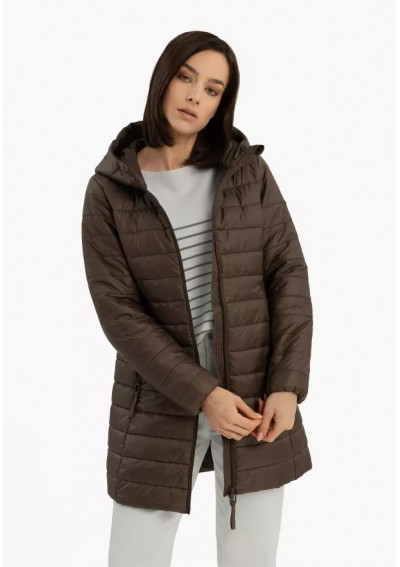 Brązowy płaszcz pikowany...