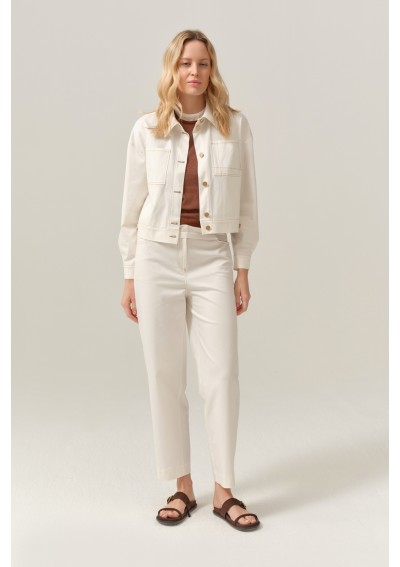 Spodnie w kolorze...